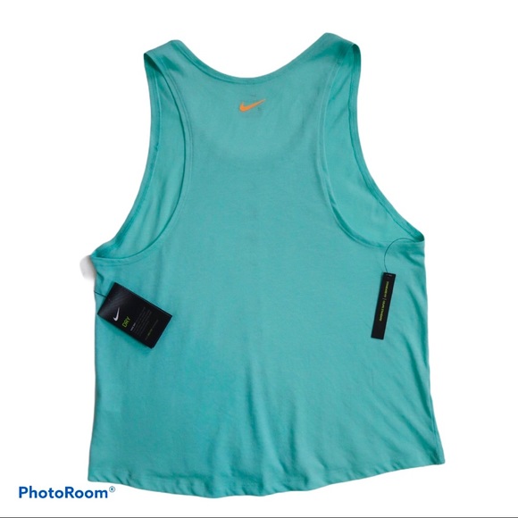 Nike. Tank top. - Picture 3 of 6